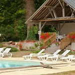 Holiday home Chateau De Salvert - 4 Gites - 32 Personnes