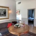 Chateau De Salvert - 4 Gites - 32 Personnes Holiday home