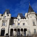 Holiday home Chateau De Salvert - 4 Gites - 32 Personnes Neuille