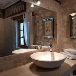 Holiday home Chateau De Salvert - 4 Gites - 32 Personnes