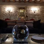 Chateau De Salvert - 4 Gites - 32 Personnes *