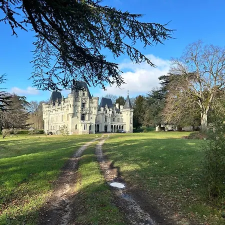 Vakantiehuis Chateau De Salvert - 4 - 32 Personnes *