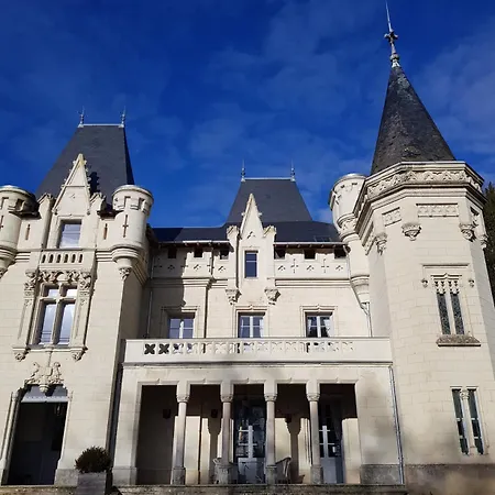 Tatil Evi Chateau De Salvert - 4 - 32 Personnes Neuillé