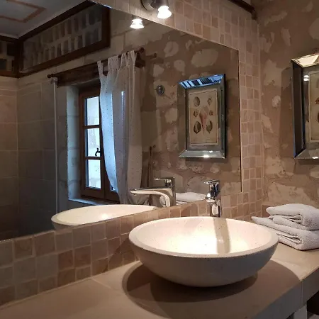 Vakantiehuis Chateau De Salvert - 4 - 32 Personnes