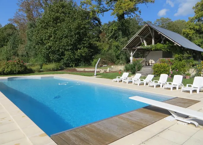 Hébergement de vacances Chateau De Salvert - *