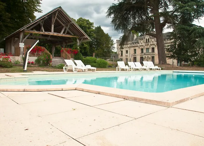 Chateau De Salvert - Neuillé