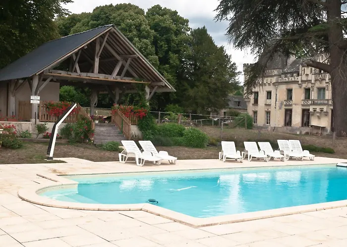 Chateau De Salvert - *