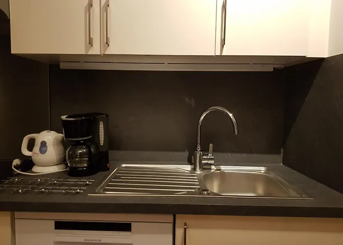 Chateau De Salvert - Neuillé