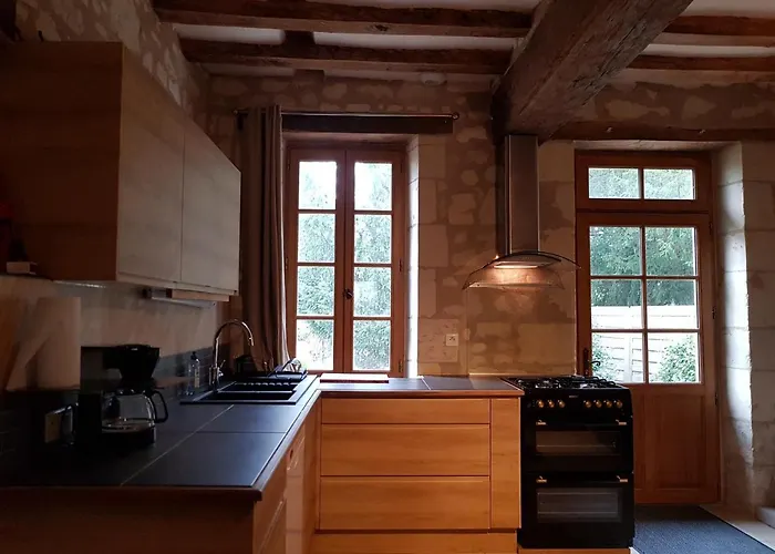 Chateau De Salvert - * Neuillé