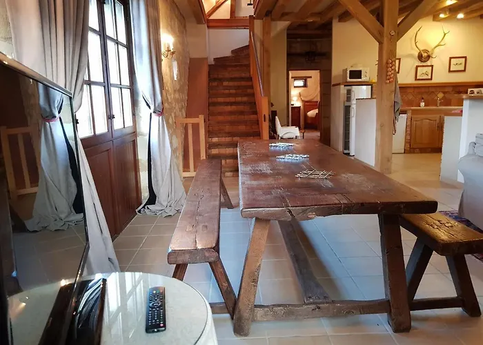 Chateau De Salvert - * Neuillé