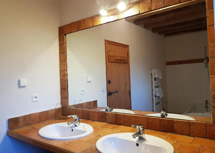 Chateau De Salvert - Hébergement de vacances Neuillé