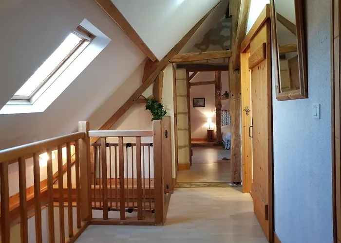 Chateau De Salvert - Hébergement de vacances *